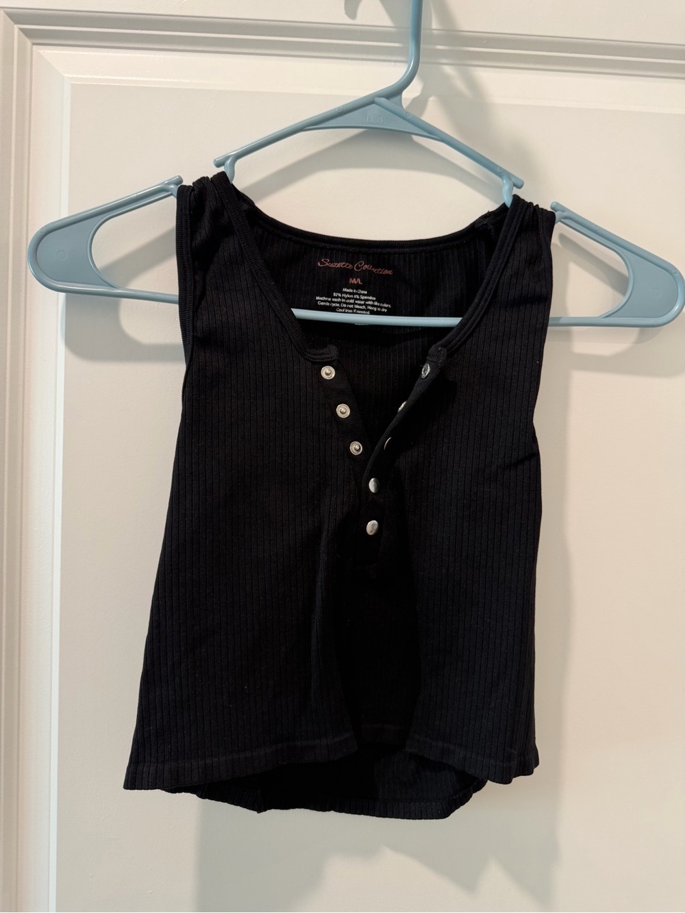Sleeveless Ribbed Henley cropped Tank Top - Black